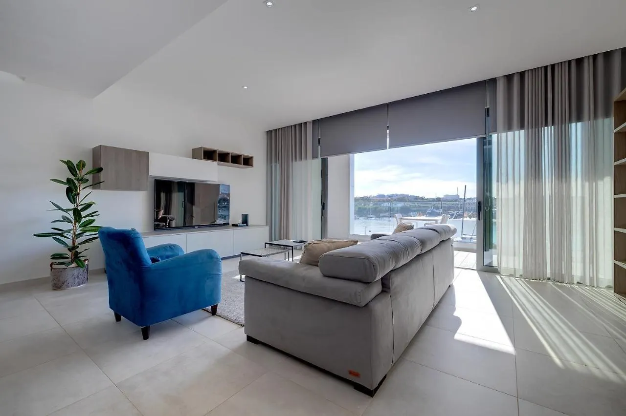 Superlative Apartment With Valletta And Harbour Views Sliema Malta