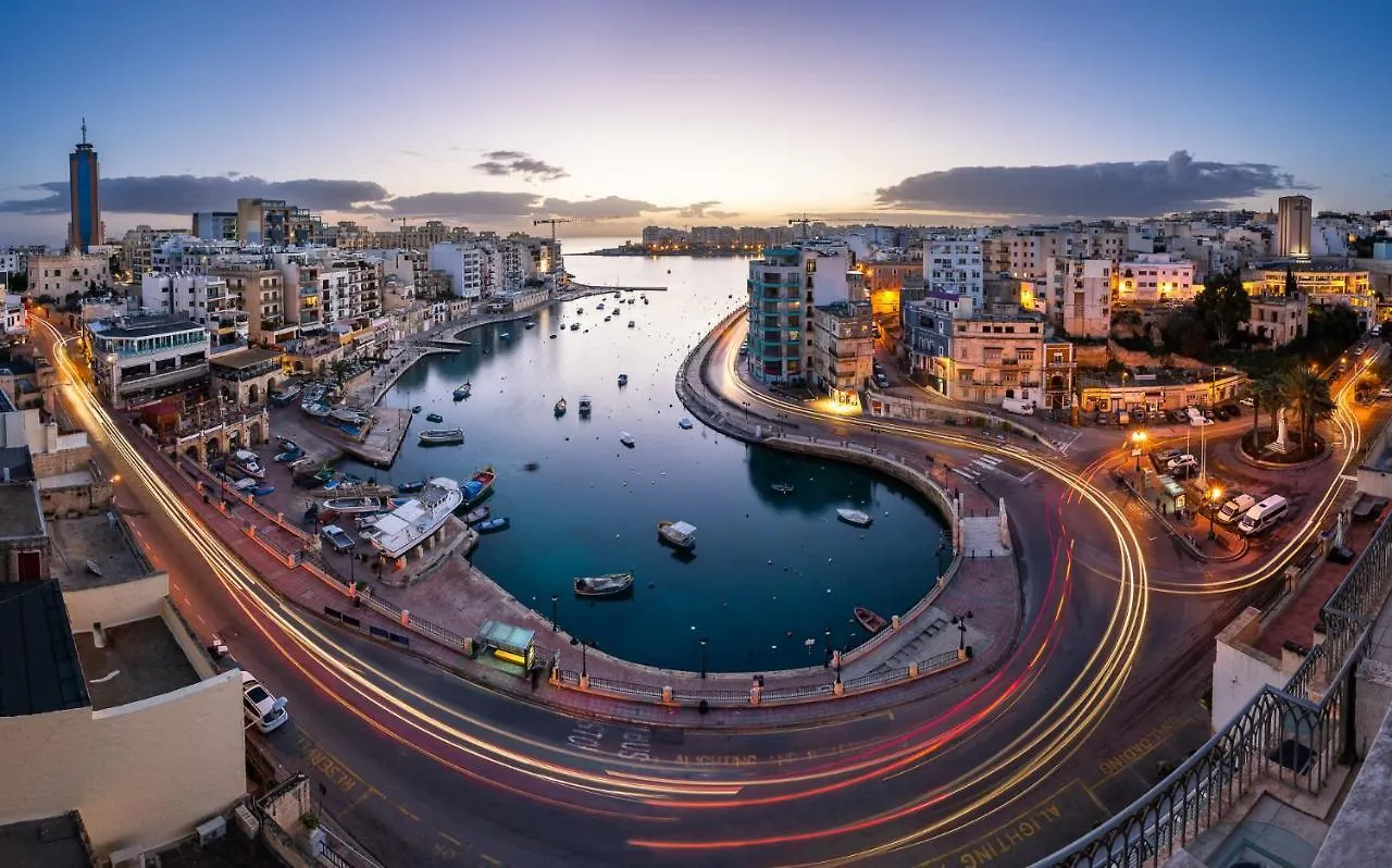 Superlative Apartment With Valletta And Harbour Views Sliema