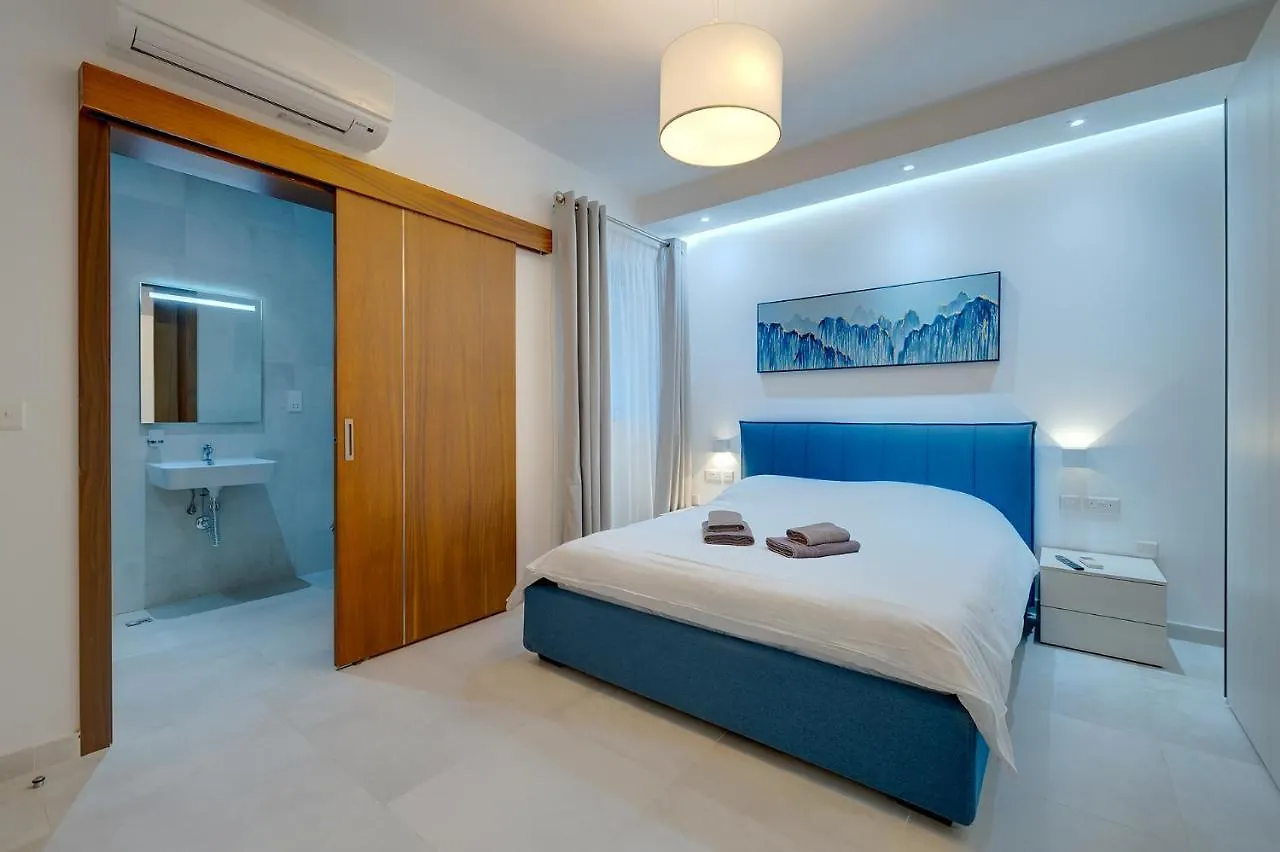 Superlative Apartment With Valletta And Harbour Views Sliema